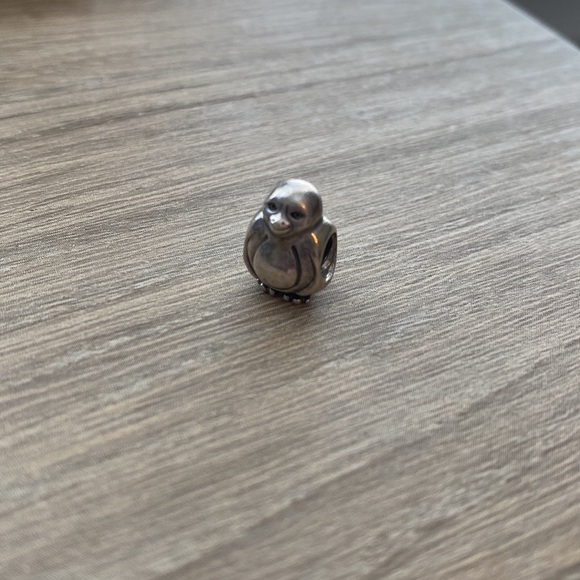 Authentic Pandora Smooth Head Penguin Charm Bead 790423 RETIRED - Picture 2 of 3